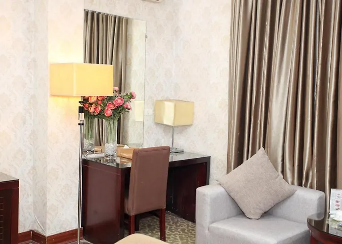 Hotel Green Capital 2*